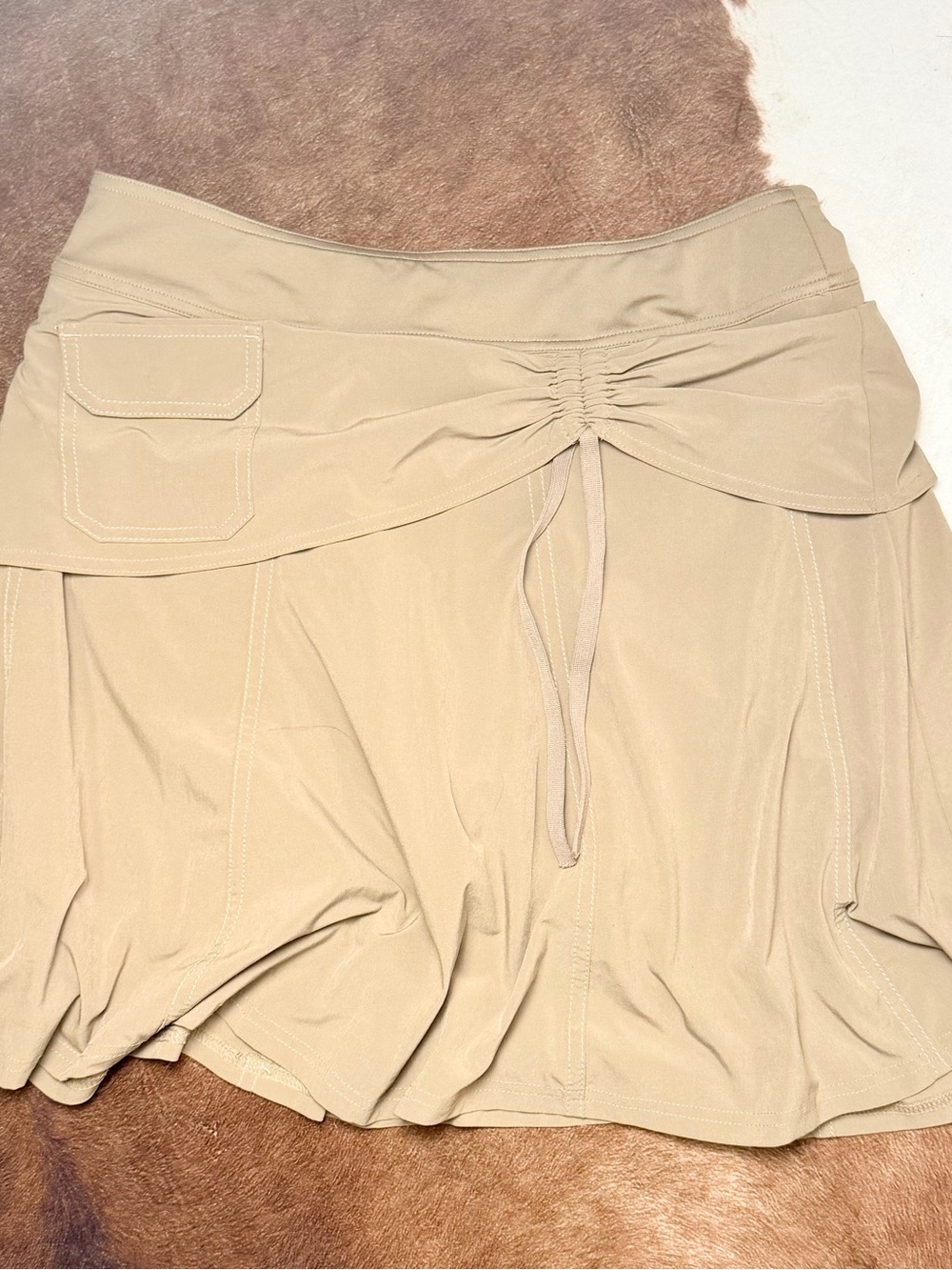 Athleta Wherever Skort in Ecru - Women's Drawstring Skort - size 6